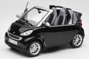 Smart Fortwo Cabriolet W451 Sort & Sølv Minichamps 1:18 Q0022566V001C18Q00 Metal — billede 2 af 8