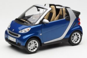 Smart Fortwo W451 Cabriolet Blå Sølv Minichamps 1:18 Q0022565V001C80Q00 Metal