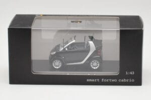 Smart Fortwo Cabrio Dyb Sort Minichamps 1:43 Q0022561V001C18Q00 Metal — billede 4 af 4