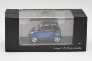 Smart Fortwo Coupe Aqua Blå Metallic & Sort Minichamps 1:43 Q0022558V001C77Q00 Metal — billede 4 af 4