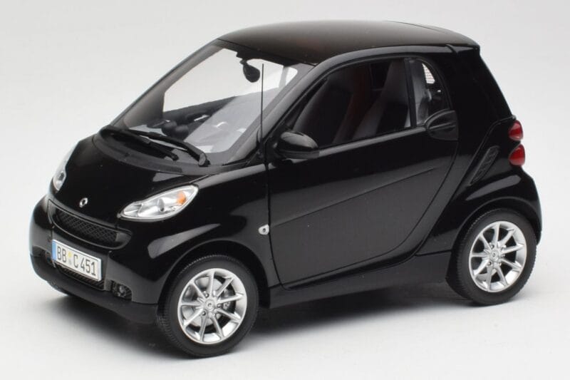 Smart Fortwo Coupé W451 Deep Sort Minichamps 1:18 Q0022563V001C02Q00 Metal