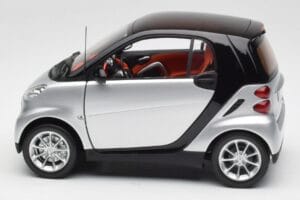 Smart Fortwo Coupé W451 Sølv & Sort Minichamps 1:18 Q0022528V001C75Q00 Metal — billede 4 af 8