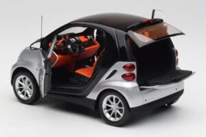 Smart Fortwo Coupé W451 Sølv & Sort Minichamps 1:18 Q0022528V001C75Q00 Metal — billede 5 af 8