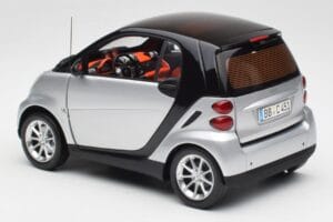 Smart Fortwo Coupé W451 Sølv & Sort Minichamps 1:18 Q0022528V001C75Q00 Metal — billede 7 af 8