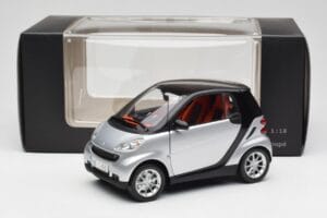 Smart Fortwo Coupé W451 Sølv & Sort Minichamps 1:18 Q0022528V001C75Q00 Metal — billede 8 af 8