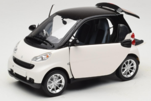 Smart Fortwo 451 Coupe Hvid Sort Minichamps 1:18 150036302 Metal — billede 2 af 8