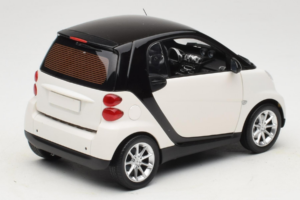 Smart Fortwo 451 Coupe Hvid Sort Minichamps 1:18 150036302 Metal — billede 3 af 8