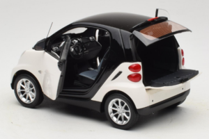 Smart Fortwo 451 Coupe Hvid Sort Minichamps 1:18 150036302 Metal — billede 5 af 8