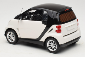 Smart Fortwo 451 Coupe Hvid Sort Minichamps 1:18 150036302 Metal — billede 7 af 8