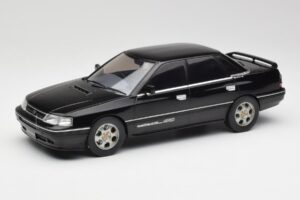 Subaru Legacy RS Sort IXO 1:18 18CMC131A Metal