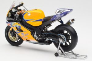 Suzuki GSX-R 1000 Team Alstare Corona Extra T. Corser WSB 2005 Minichamps 1:12 122052211 Metal — billede 5 af 6
