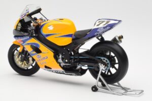 Suzuki GSX-R 1000 Team Alstare Corona Extra Y. Kagayama WSB 2005 Minichamps 1:12 122052271 Metal — billede 5 af 6