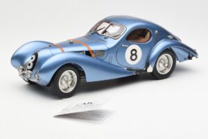 Talbot-Lago T150 C-SS #8 24 Hours of Le Mans 1939 CMC 1:18 M-167 Metal
