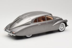 Tatra 87 Grå MCG 1:18 MCG18068 Metal — billede 2 af 6