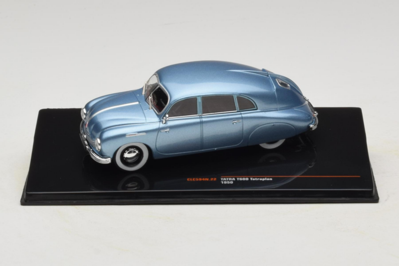 Tatra T600 Tatraplan Blå IXO 1:43 CLC594N Metal