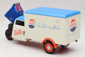 Tempo Dreirad Kastenwagen Pepsi Minichamps 1:18 150099024 Metal — billede 5 af 8