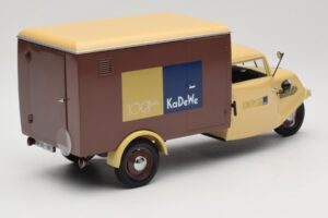 Tempo Hanseat 100 Jahre KaDeWe Minichamps 1:18 686354688 Metal — billede 3 af 8