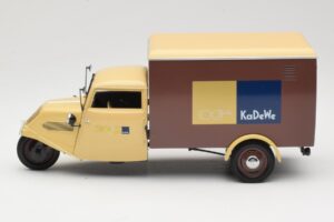 Tempo Hanseat 100 Jahre KaDeWe Minichamps 1:18 686354688 Metal — billede 4 af 8