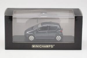 Toyota Aygo AB10 Grey Metallic Minichamps 1:43 AYGO001 Metal — billede 4 af 4