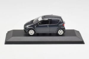 Toyota Aygo AB10 Grey Metallic Minichamps 1:43 AYGO001 Metal