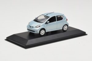 Toyota Aygo Light Blue Metallic Minichamps 1:43 TOYOTA012 Metal — billede 2 af 4