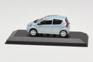 Toyota Aygo Light Blue Metallic Minichamps 1:43 TOYOTA012 Metal