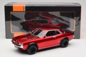 Toyota Celica 2000 GT RA21 Solar Red IXO 1:18 18CMC190 Metal — billede 6 af 6