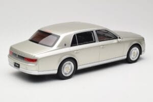 Toyota Century Silver Metallic Kyosho 1:18 KSR18036S Metal — billede 2 af 6