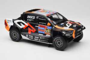 Toyota GR DKR Hilux Evo #211 H. Lategan / B. Cummings Rally Dakar 2025 IXO 1:18 18RMC237 Metal — billede 4 af 6