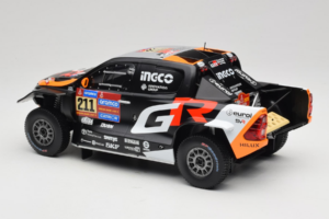 Toyota GR DKR Hilux Evo #211 H. Lategan / B. Cummings Rally Dakar 2025 IXO 1:18 18RMC237 Metal — billede 5 af 6