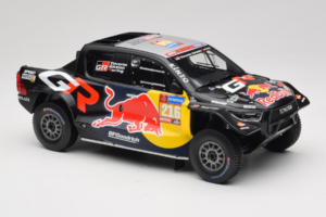 Toyota GR DKR Hilux Evo #216 S. Quintero / D. Zenz Rally Dakar 2024 IXO 1:18 18RMC238B Metal — billede 4 af 6