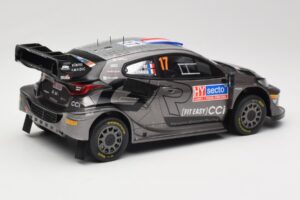 Toyota GR Yaris Rally1 #17 Toyota Gazoo Racing WRT S. Ogier / V. Landais Rally Finland 2024 IXO 1:18 18RMC216 Metal — billede 2 af 6