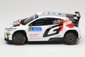 Toyota GR Yaris Rally2 #44 H. Kogure Rally Finland 2024 IXO 1:18 18RMC212B Metal — billede 3 af 6