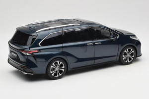 Toyota Granvia Mørkeblå OEM 1:18 FCL22GR803 Metal — billede 3 af 8
