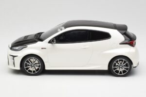 Toyota GRMN Yaris Rally Package Hvid Otto 1:18 OT1071 Resin — billede 3 af 6