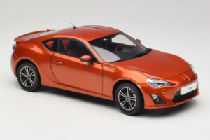 Toyota GT86 Rød Century Dragon 1:18 CD01 Metal — billede 6 af 8