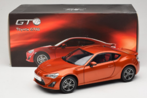 Toyota GT86 Rød Century Dragon 1:18 CD01 Metal — billede 8 af 8