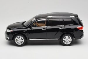 Toyota Highlander XU40 Sort Paudi Model 1:18 2043612-B1 Metal — billede 4 af 8