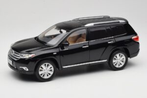 Toyota Highlander XU40 Sort Paudi Model 1:18 2043612-B1 Metal