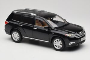 Toyota Highlander XU40 Sort Paudi Model 1:18 2043612-B1 Metal — billede 6 af 8