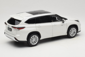 Toyota Highlander XU70 Hvid OEM 1:18 26071-2011 Metal — billede 3 af 8