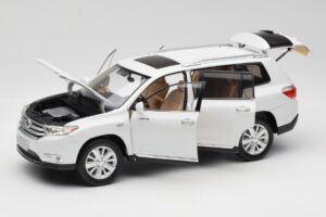 Toyota Highlander XU40 Hvid Paudi Model 1:18 2043612-W1 Metal — billede 2 af 8