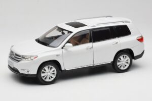 Toyota Highlander XU40 Hvid Paudi Model 1:18 2043612-W1 Metal