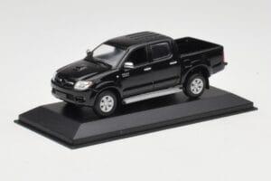 Toyota Hilux Sort Minichamps 1:43 400166662 Metal — billede 2 af 4