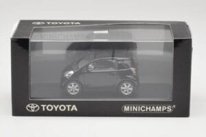 Toyota iQ Sort Mica Minichamps 1:43 403166803 Metal — billede 4 af 4