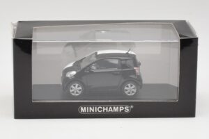 Toyota iQ Sort & Hvid Geneva Motor Show 2009 Minichamps 1:43 400166801 Metal — billede 4 af 4