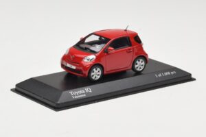 Toyota iQ Rød Minichamps 1:43 400166800 Metal — billede 2 af 4