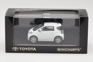 Toyota iQ Hvid Minichamps 1:43 TOYOTA009 Metal — billede 4 af 4