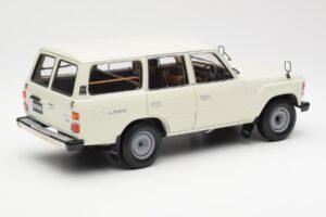 Toyota Land Cruiser J60 Hvid Kyosho 1:18 08956W Metal — billede 3 af 8