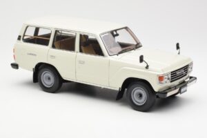 Toyota Land Cruiser J60 Hvid Kyosho 1:18 08956W Metal — billede 6 af 8